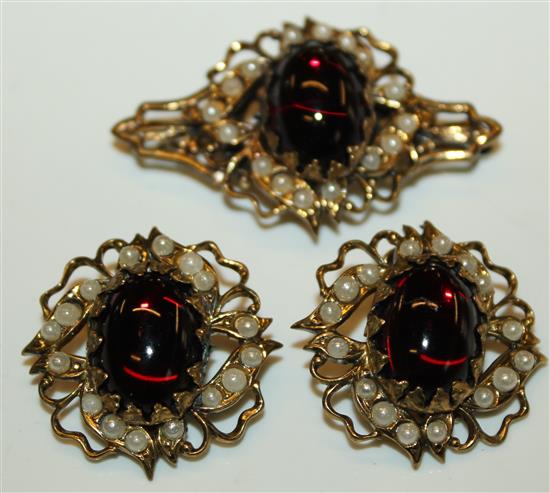 Earrings & brooch set